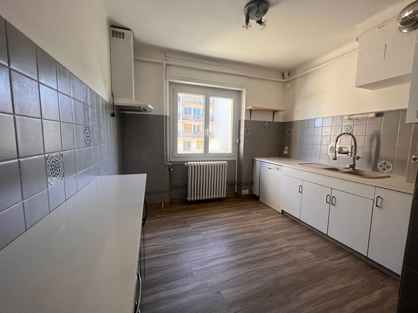Agence immobilière de Elysa BURRI - Agent Commercial