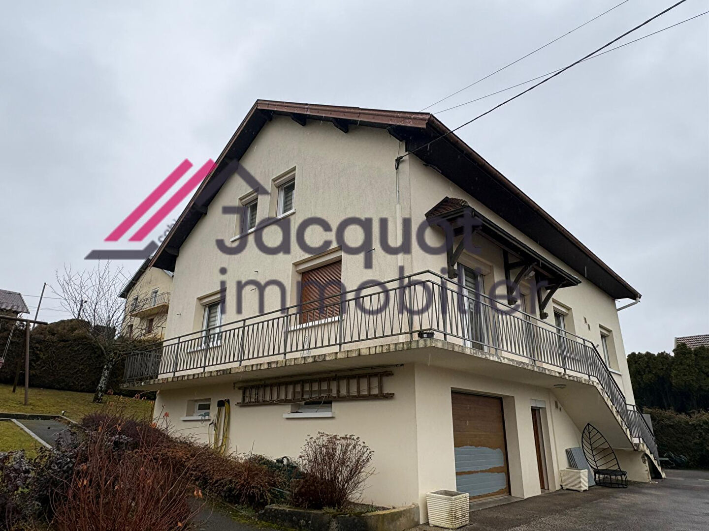 Agence immobilière de Elysa BURRI - Agent Commercial