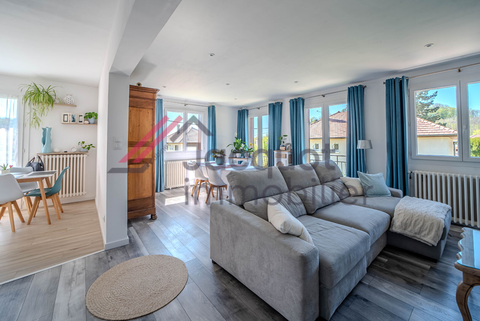 Agence immobilière de Elysa BURRI - Agent Commercial