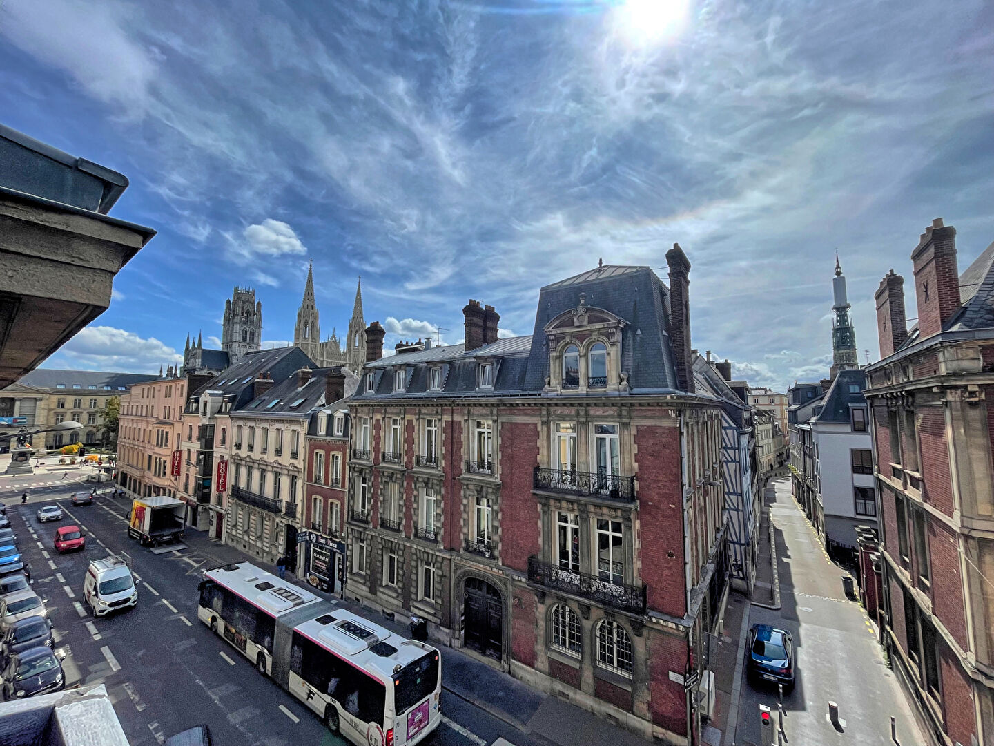 Agence immobilière de KAYZO INVEST