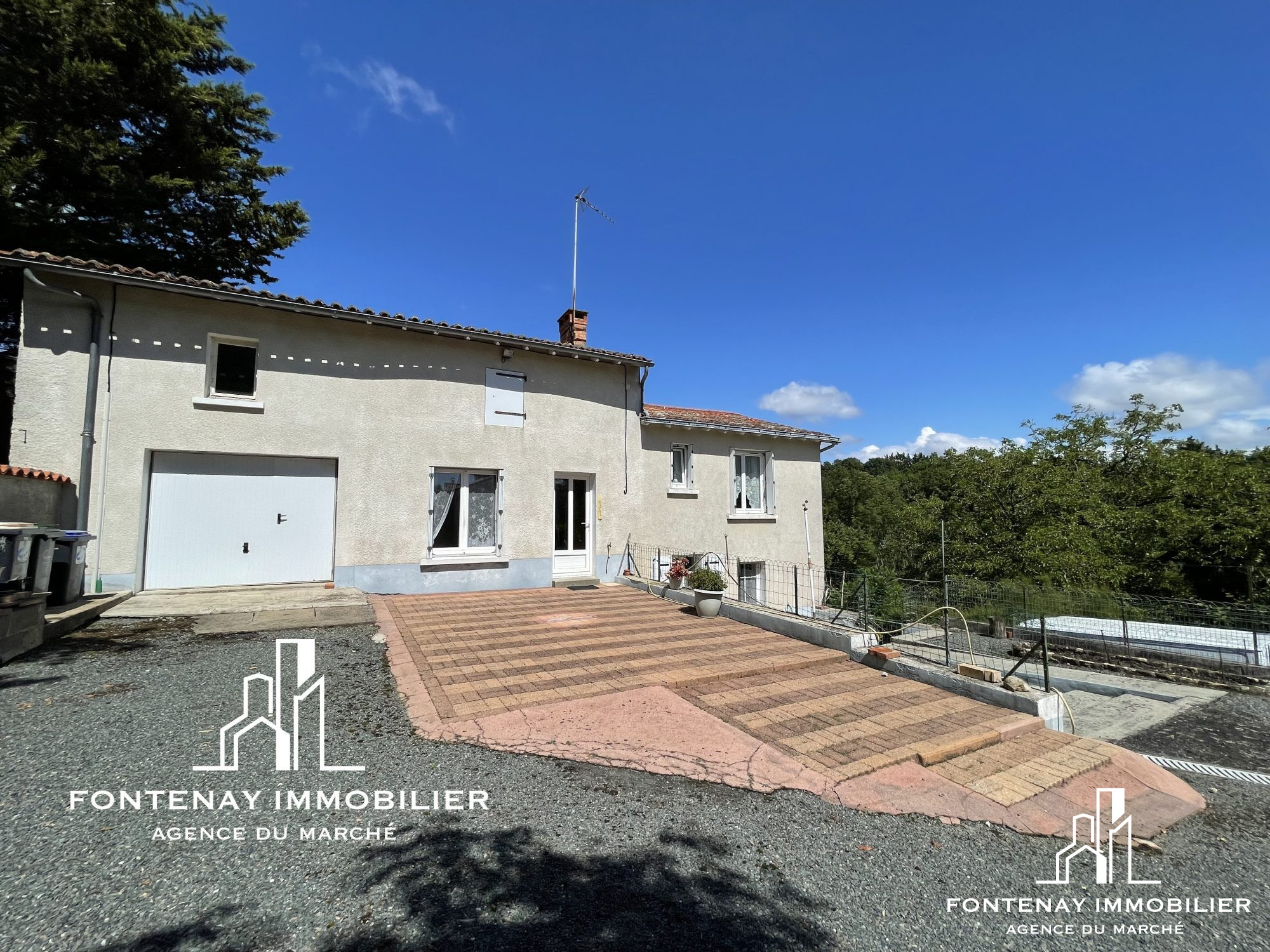 Agence immobilière de DRUJON D'ASTROS Christophe