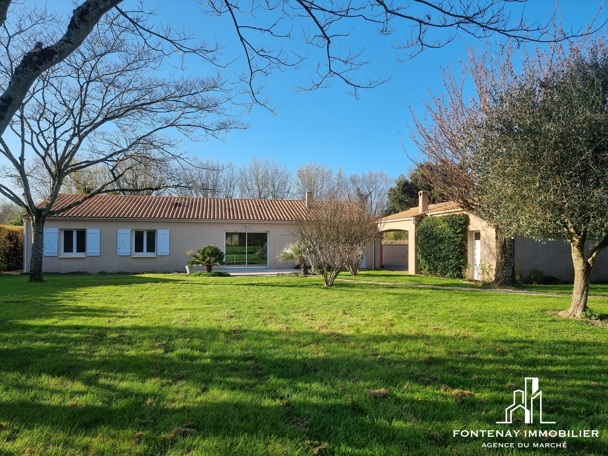 Agence immobilière de DRUJON D'ASTROS Christophe