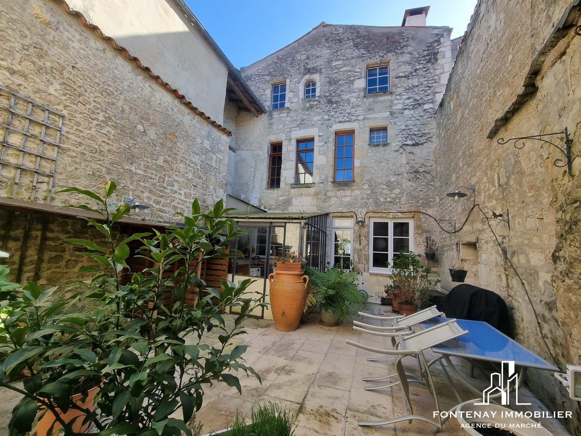 Agence immobilière de DRUJON D'ASTROS Christophe