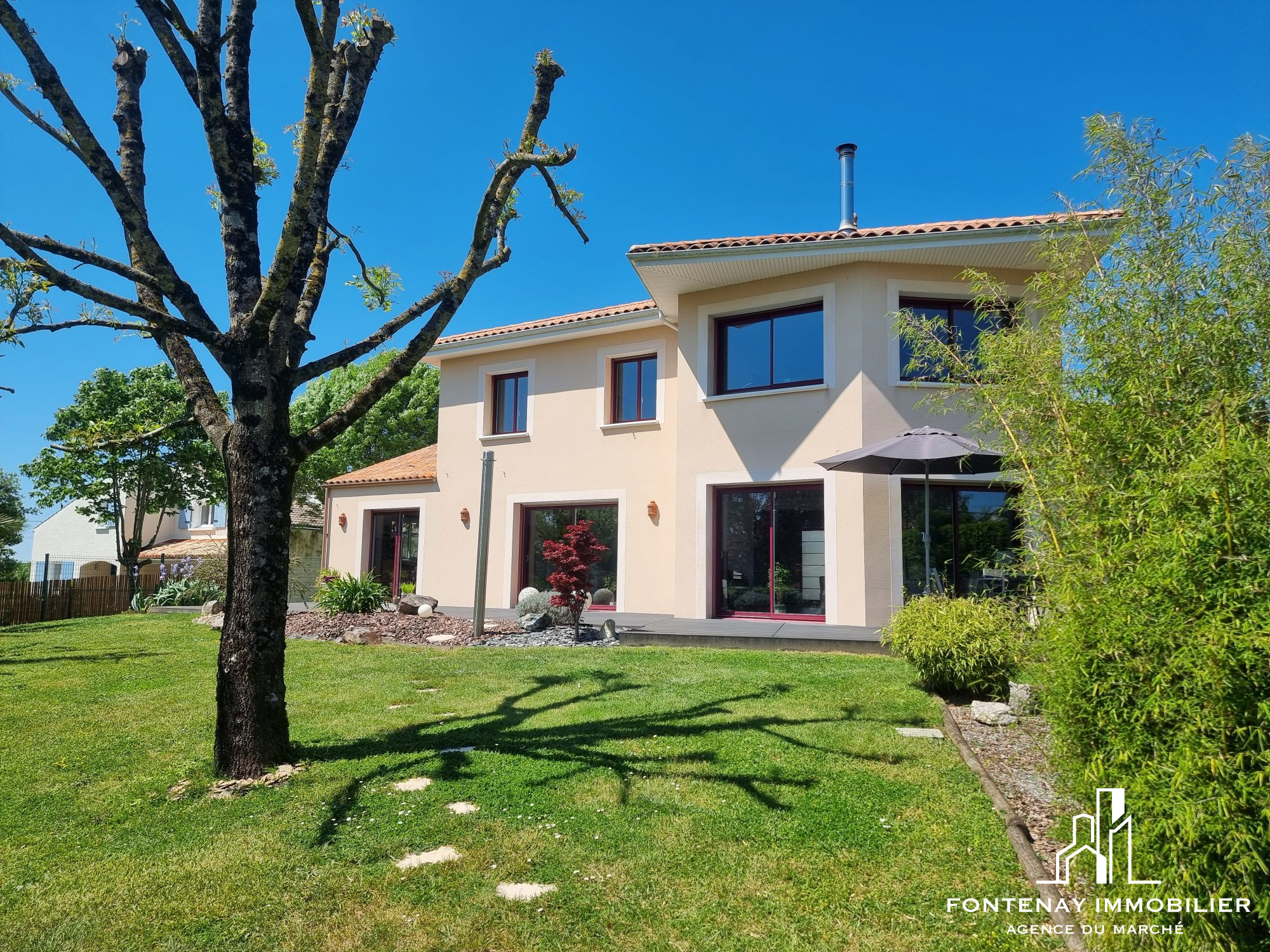 Agence immobilière de DRUJON D'ASTROS Christophe