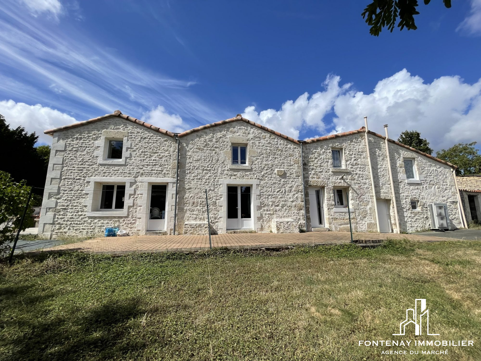 Agence immobilière de DRUJON D'ASTROS Christophe