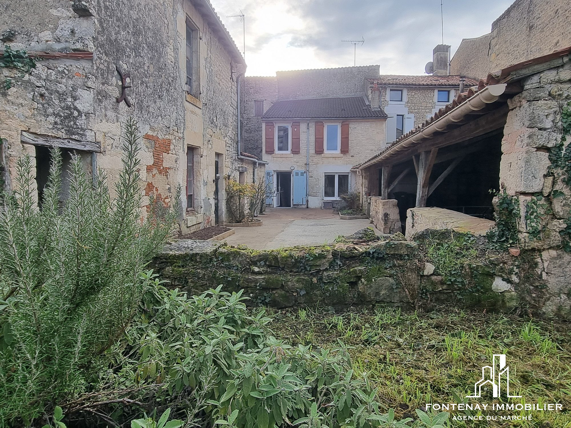 Agence immobilière de DRUJON D'ASTROS Christophe