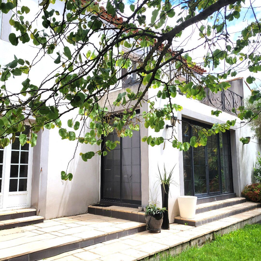 Agence immobilière de AGENCE INTERNATIONALE ALBERT HONIG
