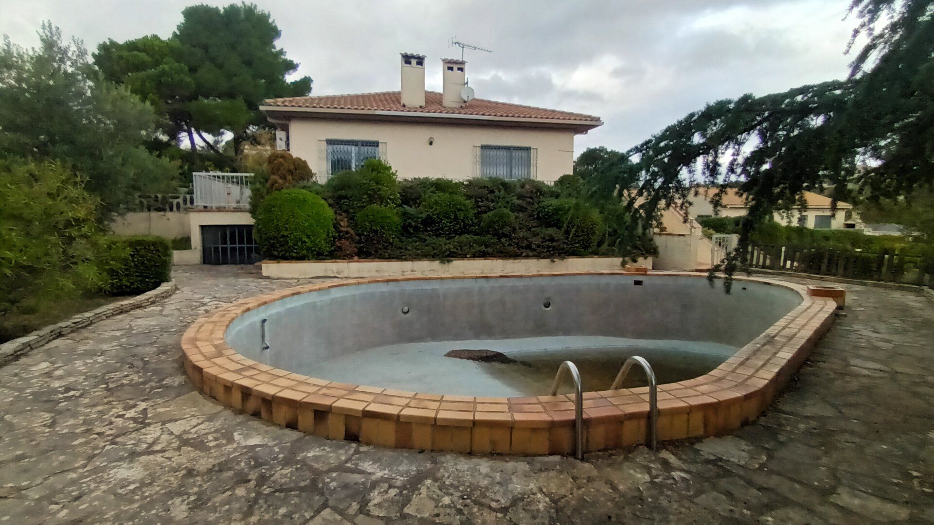 Agence immobilière de AGENCE INTERNATIONALE ALBERT HONIG