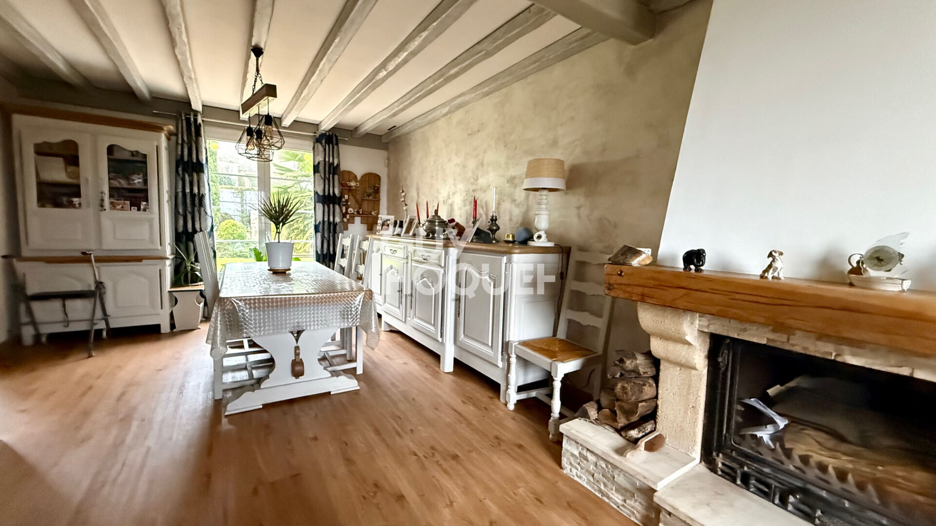 Agence immobilière de GUY HOQUET LACROIX SAINT OUEN