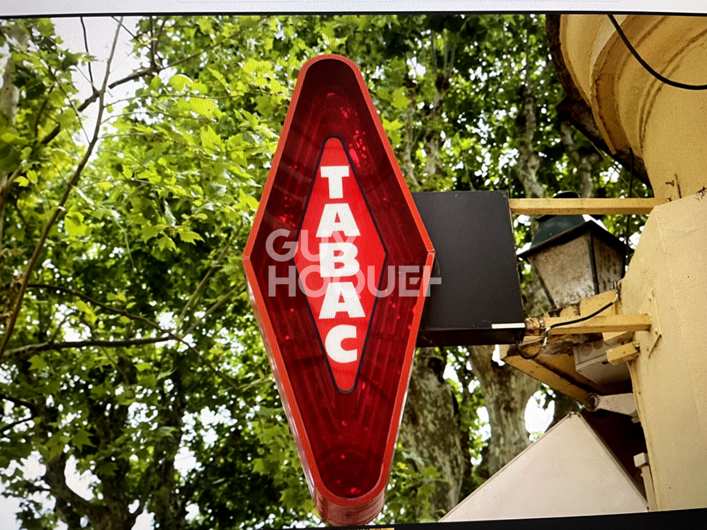 Agence immobilière de GUY HOQUET LACROIX SAINT OUEN