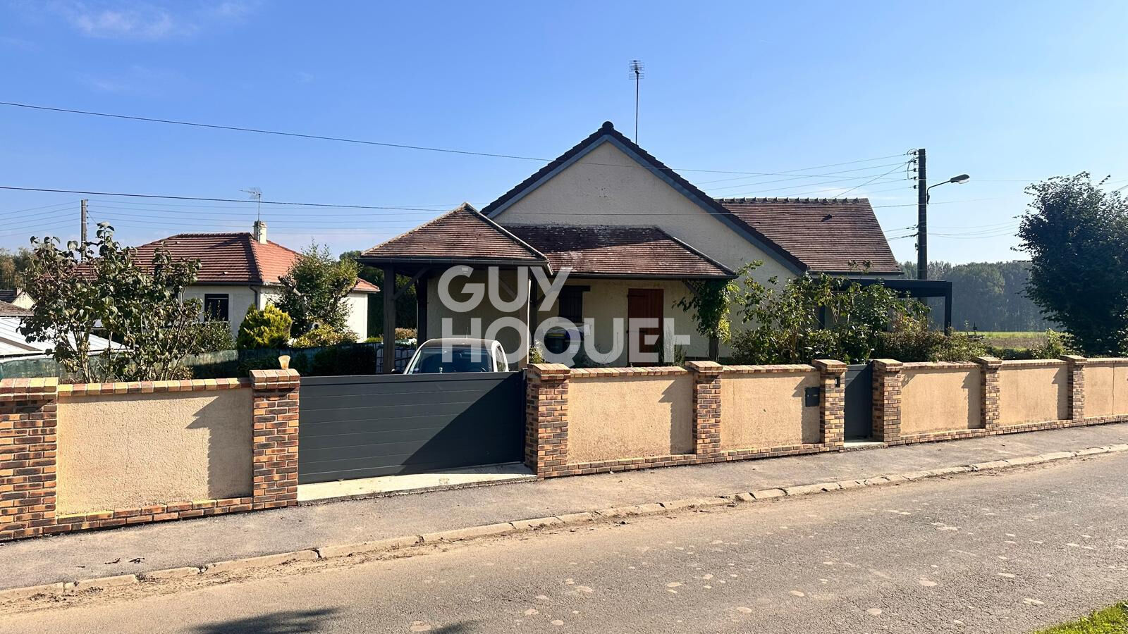 Agence immobilière de GUY HOQUET LACROIX SAINT OUEN