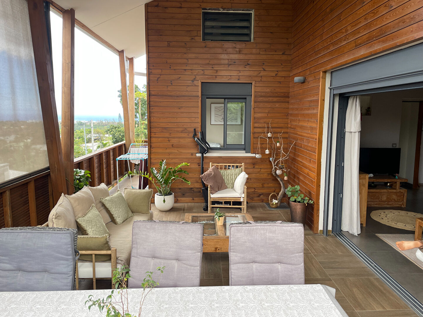 Agence immobilière de AUSTRAL IMMOBILIER TRANSACTION