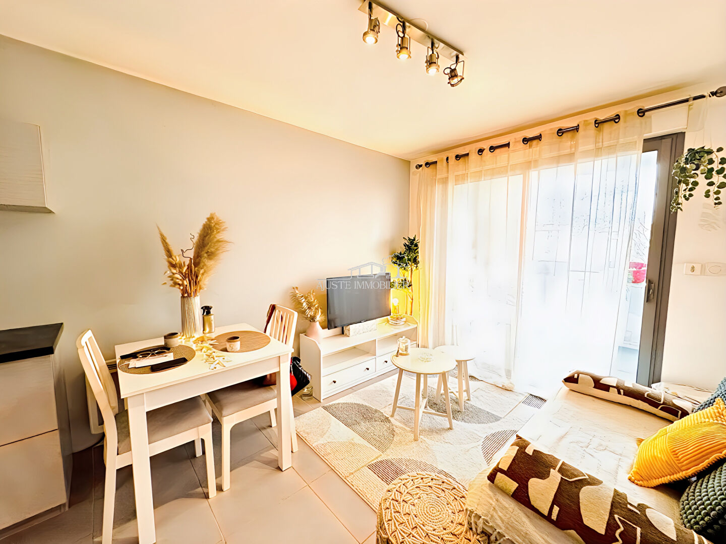 Agence immobilière de AJUSTE IMMOBILIER