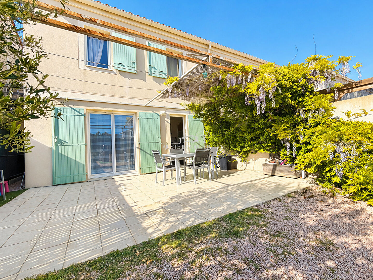 Agence immobilière de AJUSTE IMMOBILIER