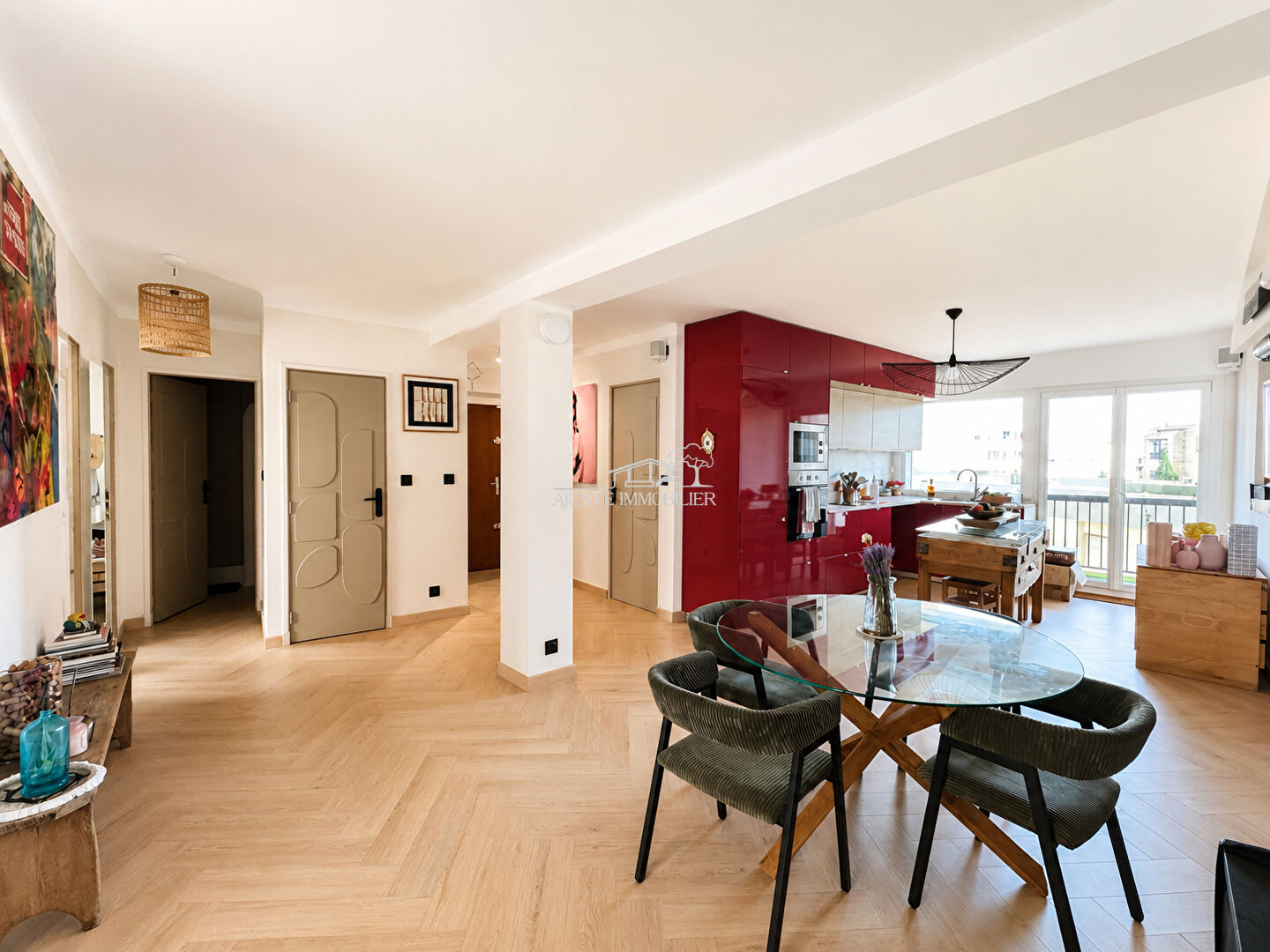 Agence immobilière de AJUSTE IMMOBILIER