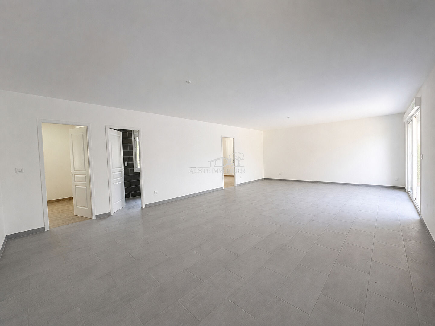 Agence immobilière de AJUSTE IMMOBILIER