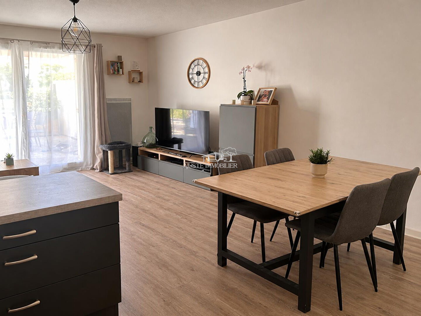 Agence immobilière de AJUSTE IMMOBILIER