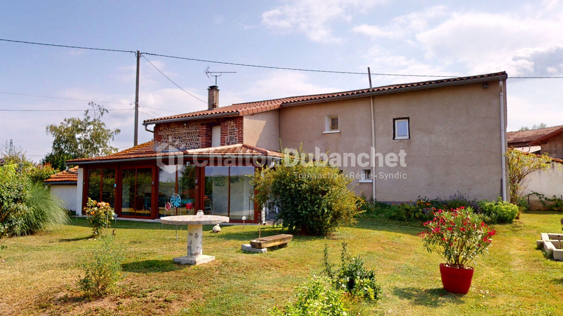 Agence immobilière de COMBE Aurélien - Agent Commercial