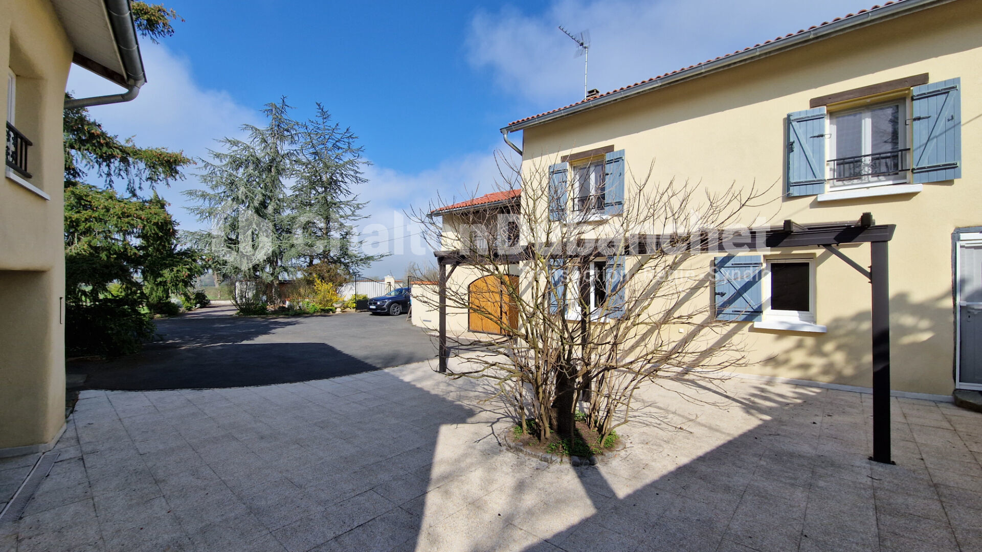 Agence immobilière de COMBE Aurélien - Agent Commercial