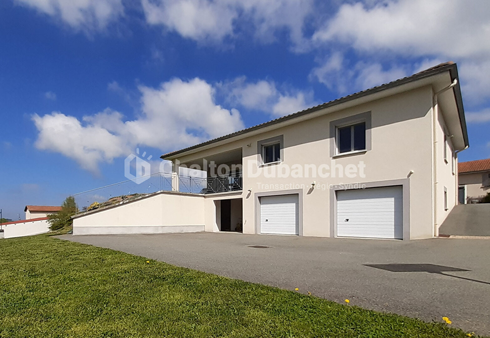 Agence immobilière de COMBE Aurélien - Agent Commercial