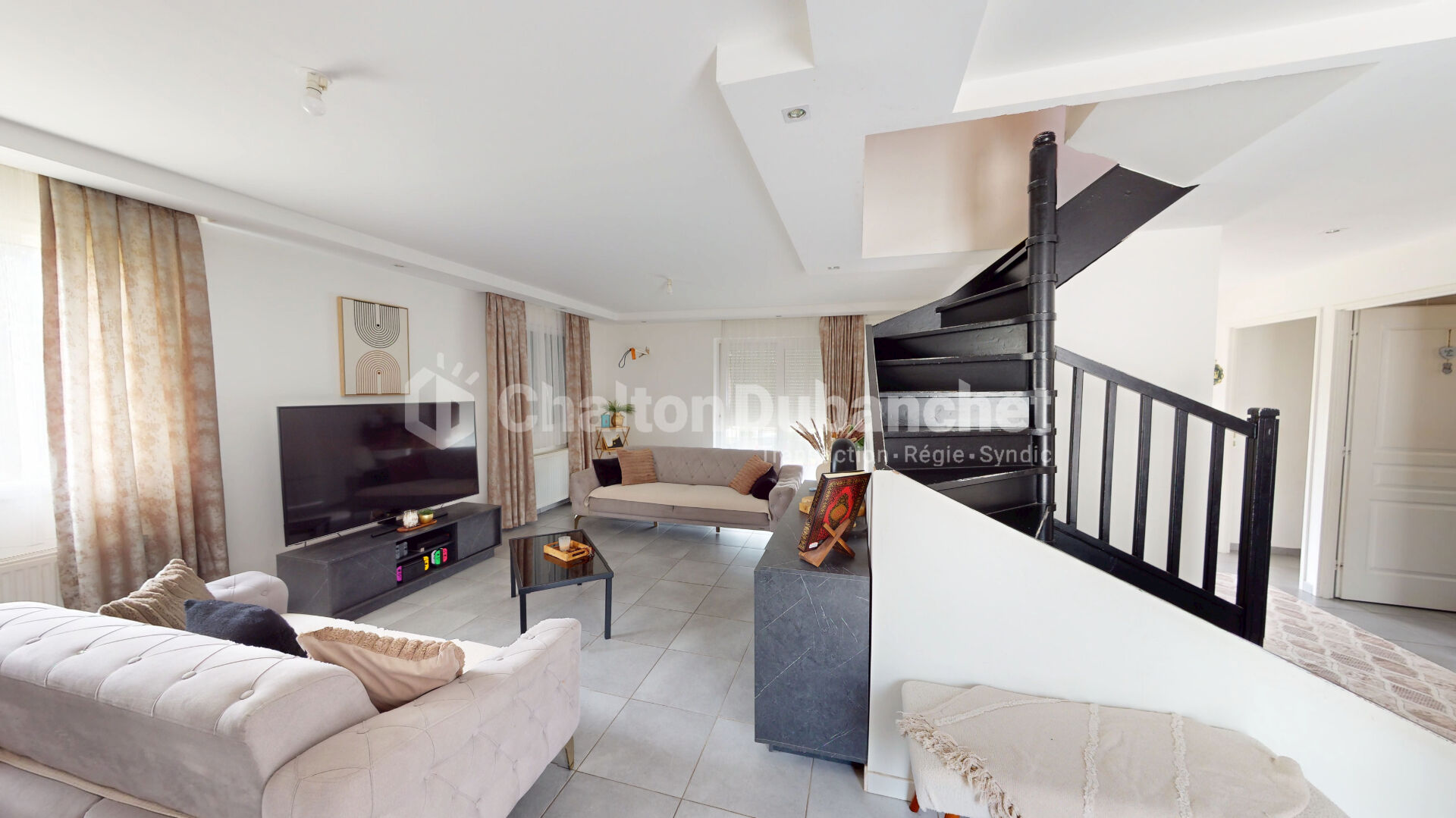 Agence immobilière de COMBE Aurélien - Agent Commercial