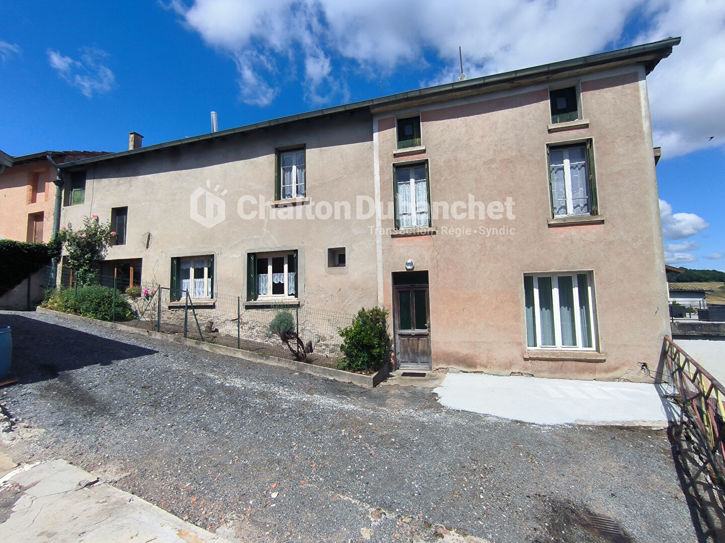 Agence immobilière de COMBE Aurélien - Agent Commercial