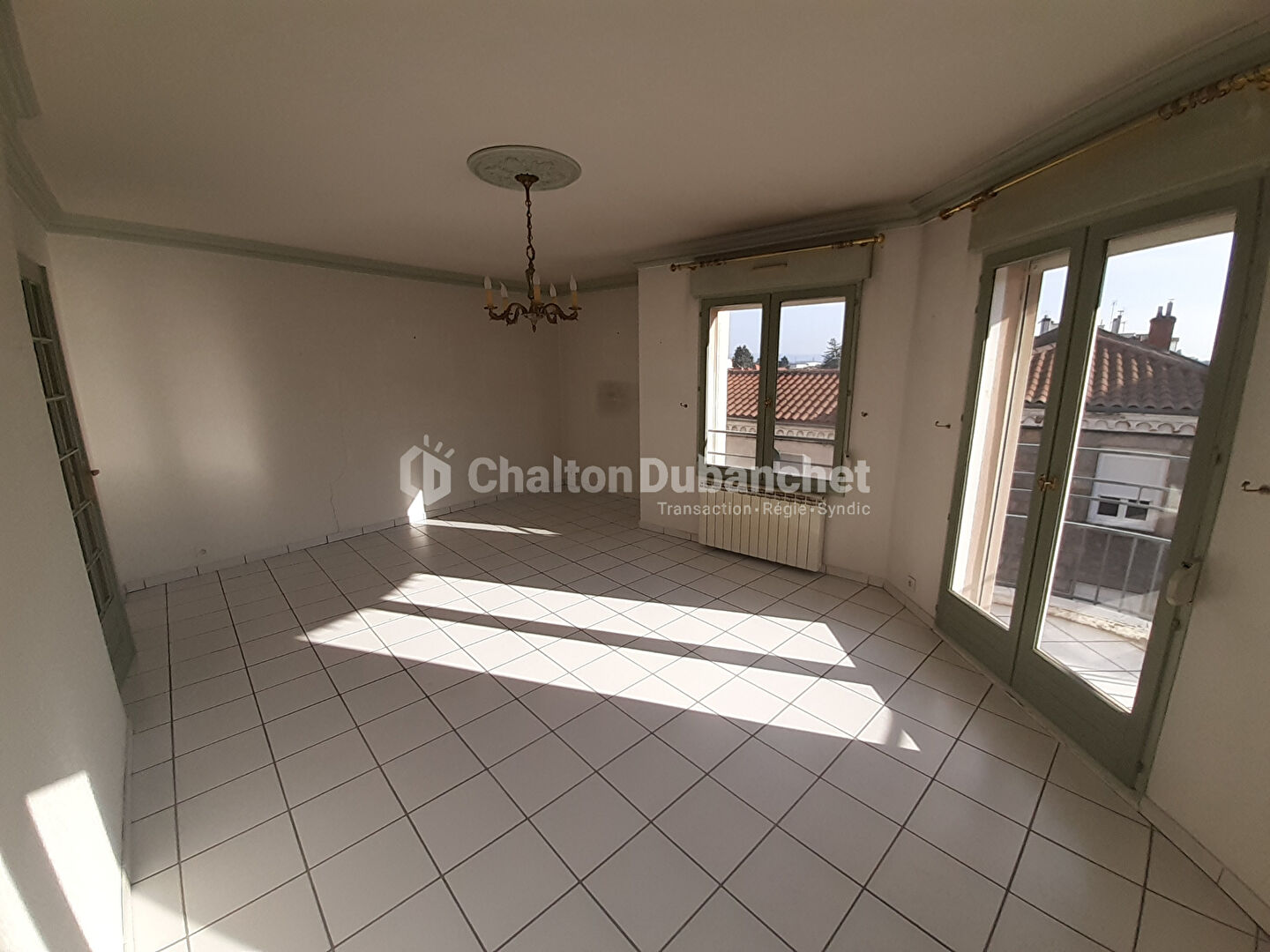 Agence immobilière de COMBE Aurélien - Agent Commercial