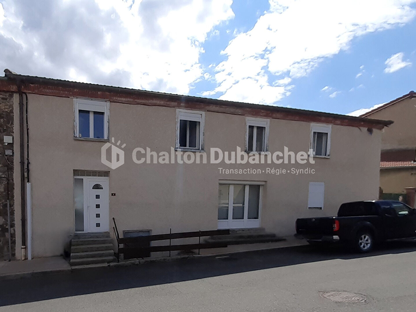 Agence immobilière de COMBE Aurélien - Agent Commercial