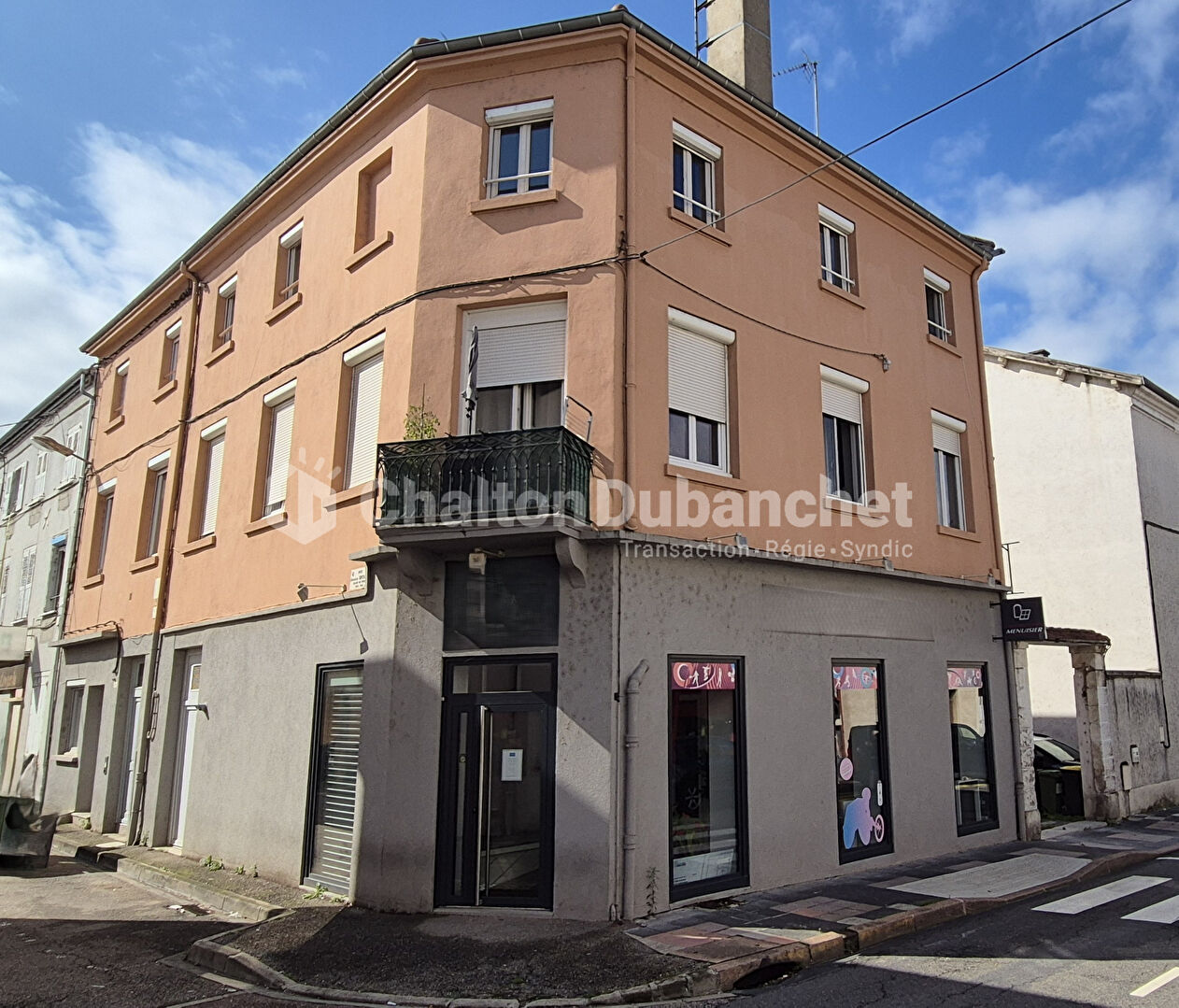 Agence immobilière de COMBE Aurélien - Agent Commercial