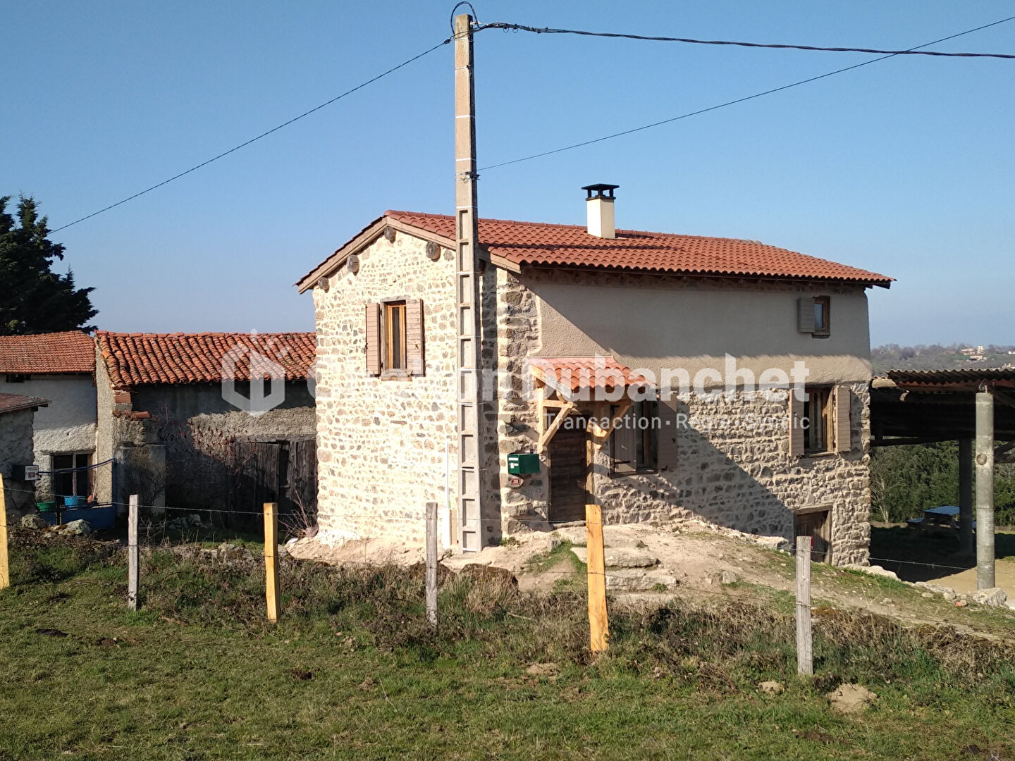 Agence immobilière de COMBE Aurélien - Agent Commercial