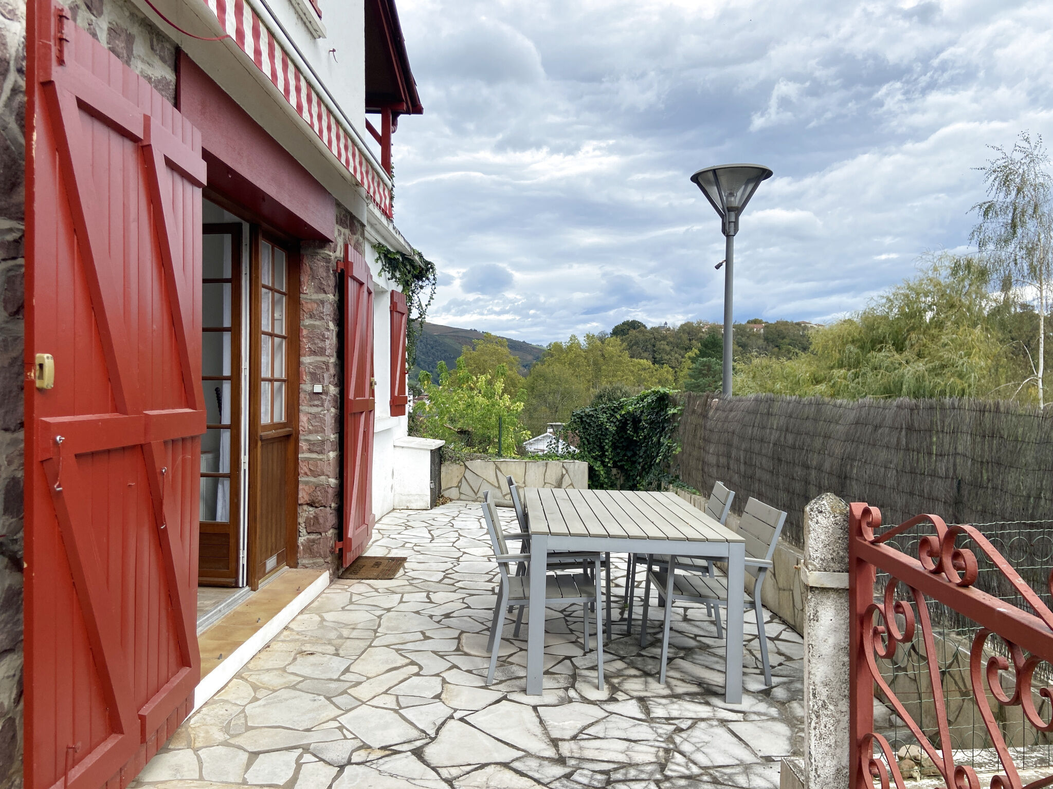 Agence immobilière de ETCHEGOYEN Marie