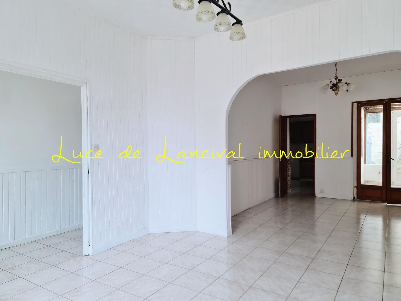 Agence immobilière de SAS LUCE DE LANCIVAL