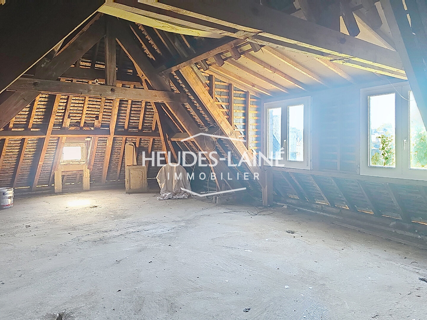 Agence immobilière de HEUDES LAINE
