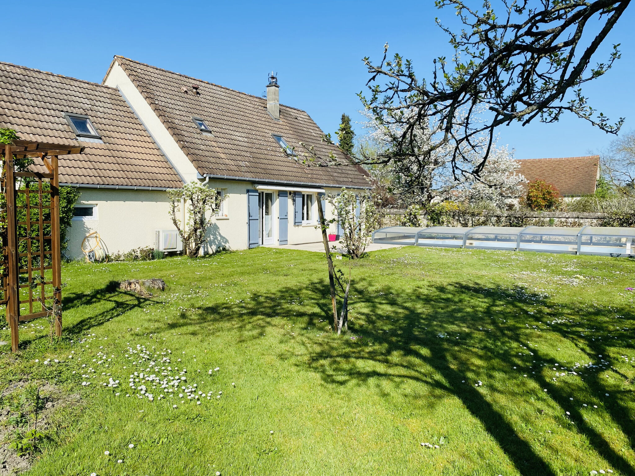 Agence immobilière de ORGERUS IMMOBILIER